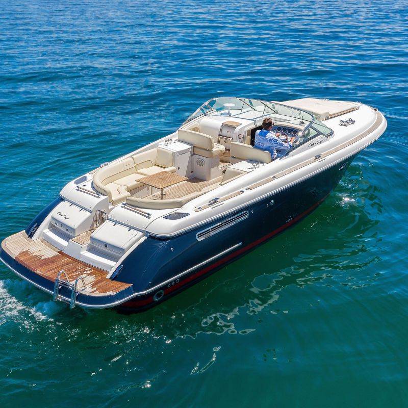 private boat rental in nyc surrounded by water